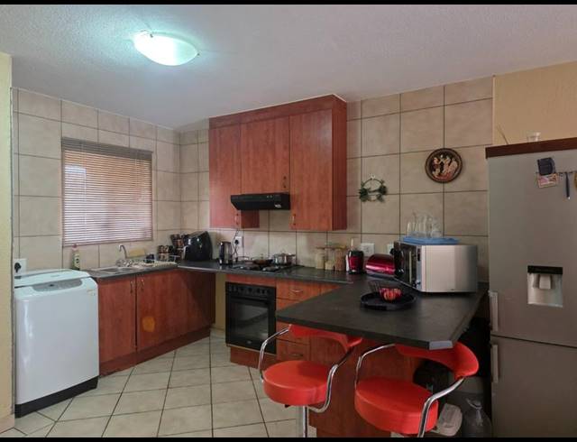 2 BEDROOM APARTMENT FOR SALE IN WILRO PARK